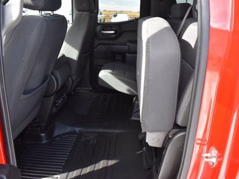 Used 2021 Chevrolet Silverado 1500 LT image 23