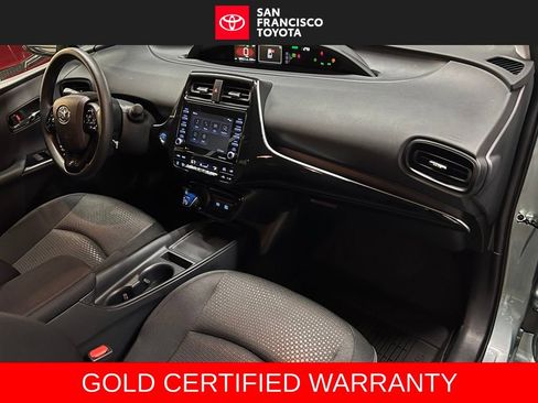 Certified 2022 Toyota Prius LE FWD image 19