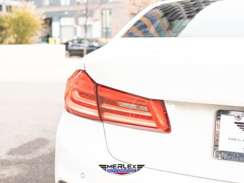 Used 2018 BMW 540i w/ M Sport Package image 48