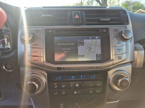 Used 2016 Toyota 4Runner Limited image 21