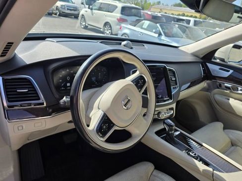 Used 2017 Volvo XC90 T6 Inscription w/ Vision Package image 13