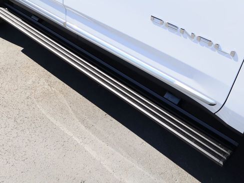 New 2026 GMC Yukon XL Denali w/ Denali Reserve Package image 7