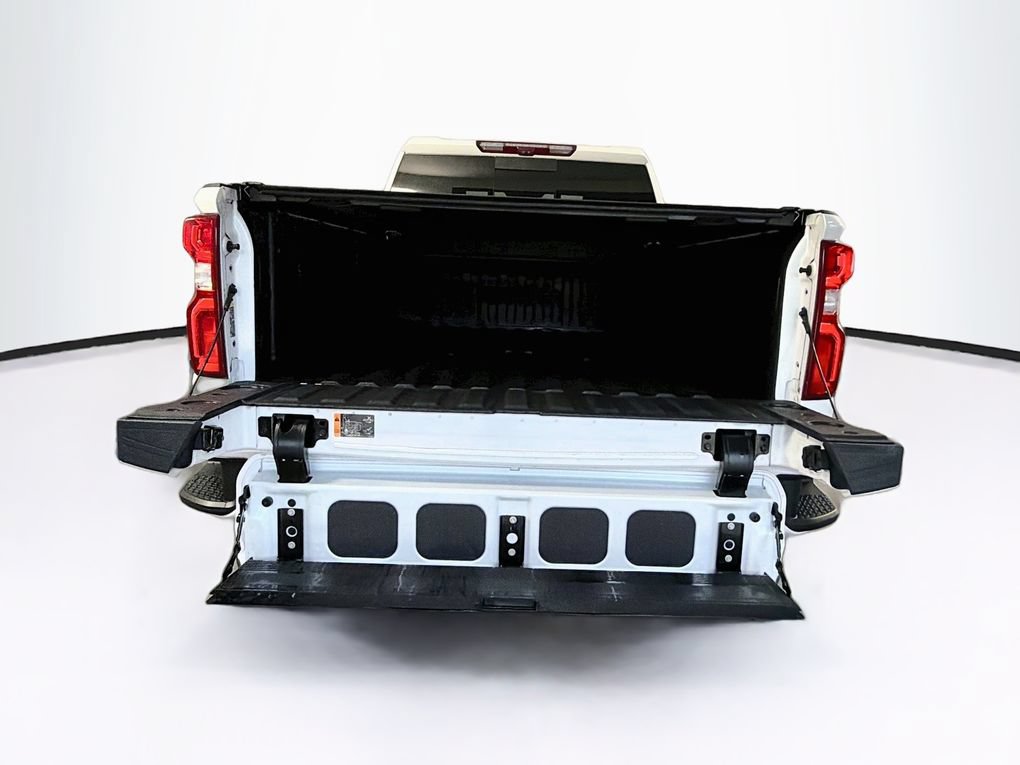 Used 2023 Chevrolet Silverado 2500 High Country w/ LPO, Dark Essentials Package AWD/4WD image 27