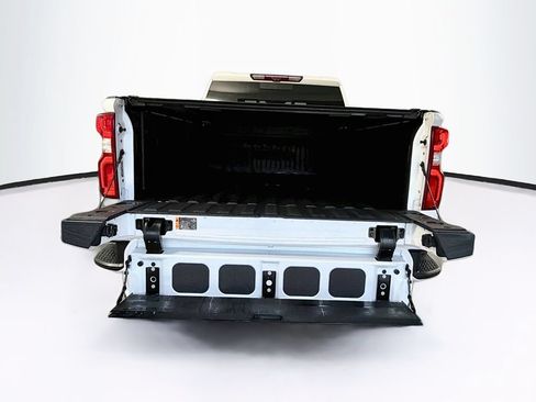 Used 2023 Chevrolet Silverado 2500 High Country w/ LPO, Dark Essentials Package AWD/4WD image 27