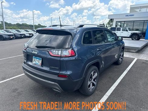 Used 2020 Jeep Cherokee Limited AWD/4WD image 3