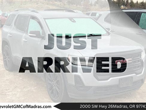 Used 2022 GMC Acadia SLE w/ Driver Convenience Package image 1