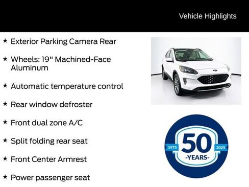 Certified 2022 Ford Escape Titanium w/ Class II Trailer Tow Package AWD/4WD image 11