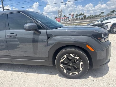 Used 2025 Hyundai Santa Fe SE FWD image 4
