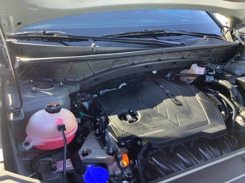 Certified 2024 Hyundai Santa Cruz SEL image 12