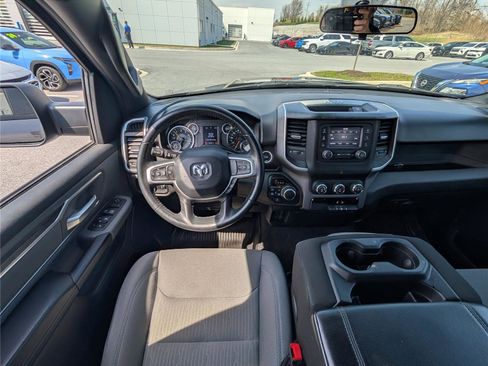 Used 2022 RAM 1500 Big Horn AWD/4WD image 16