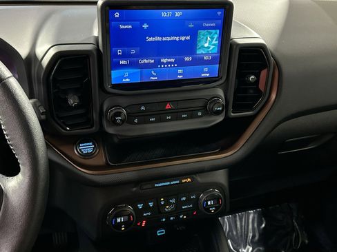 Used 2021 Ford Bronco Sport Outer Banks w/ Outer Banks Package (96D) image 32