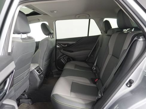 Certified 2025 Subaru Outback Onyx Edition AWD/4WD image 32