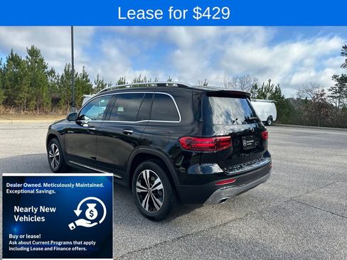 Used 2025 Mercedes-Benz GLB 250 4MATIC image 9