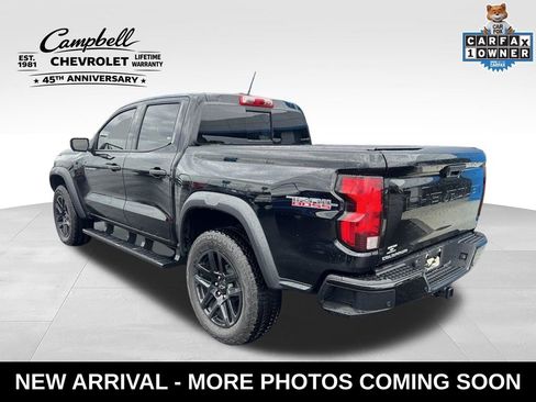 Used 2025 Chevrolet Colorado Trail Boss AWD/4WD image 3