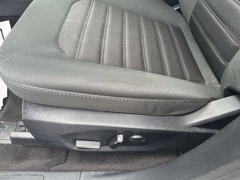 Used 2020 Ford Fusion SE AWD/4WD image 22