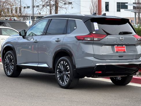 New 2025 Nissan Pathfinder Rock Creek image 6