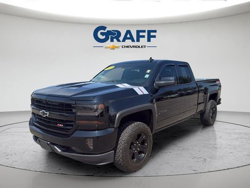 Used 2017 Chevrolet Silverado 1500 LT w/ Midnight Edition AWD/4WD image 1