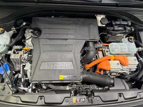 Used 2018 Hyundai Ioniq Blue FWD image 6