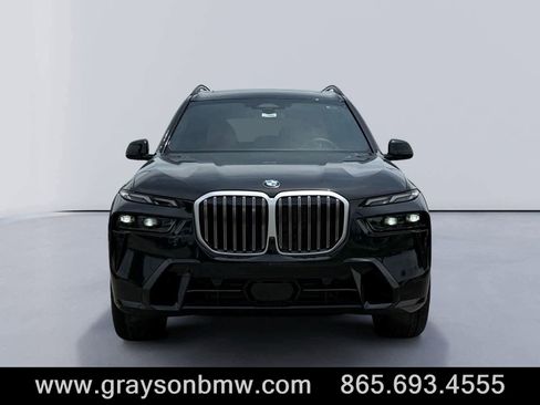 Used 2026 BMW X7 xDrive40i w/ Executive Package image 8