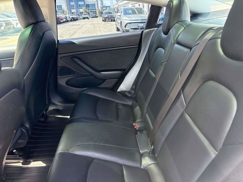 Used 2021 Tesla Model 3 Long Range AWD/4WD image 10