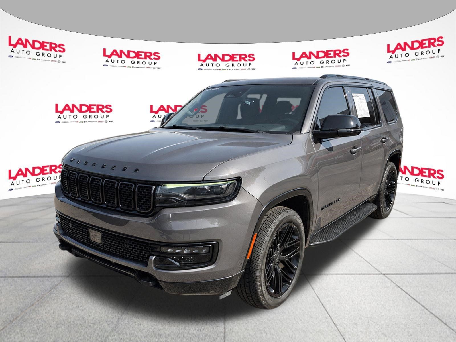 Used 2023 Jeep Wagoneer Series II AWD/4WD image 3