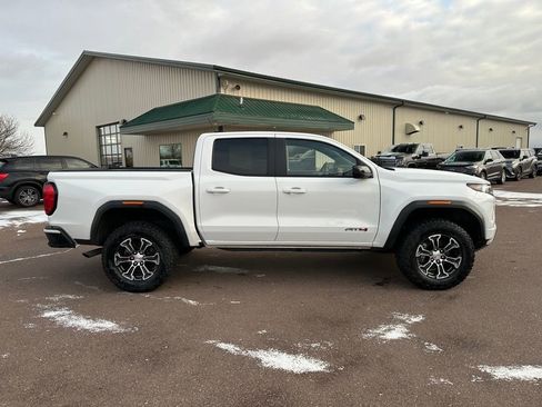Used 2023 GMC Canyon AT4 image 34
