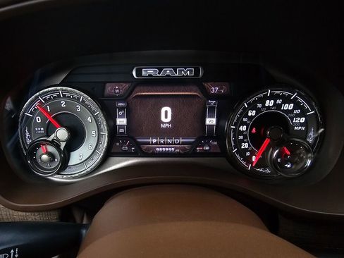 Used 2019 RAM 1500 Laramie Longhorn image 25