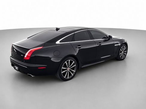 Used 2015 Jaguar XJ RWD image 5