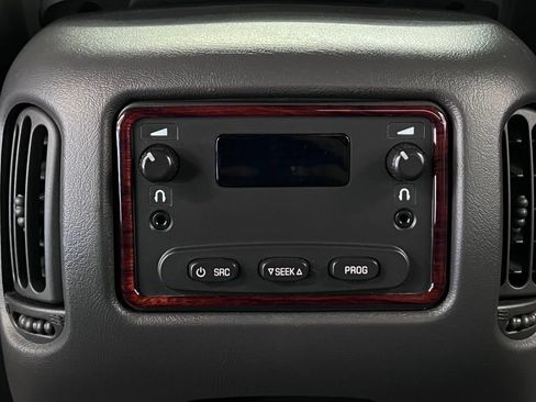 Used 2004 Chevrolet Avalanche Z71 w/ Sun And Sound Package AWD/4WD image 84