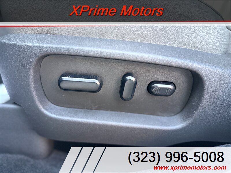 Used 2019 Ford Flex SEL FWD image 17