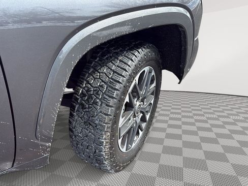 Used 2022 Toyota Tundra Limited AWD/4WD image 17