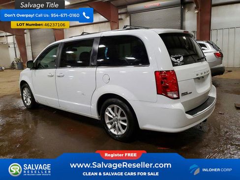Used 2020 Dodge Grand Caravan SXT FWD image 3