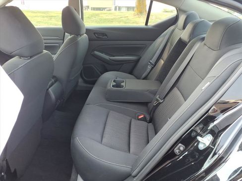 Used 2025 Nissan Altima 2.5 SV FWD image 28