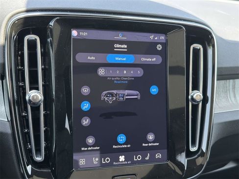 New 2026 Volvo XC40 B4 Plus w/ Climate Package image 5