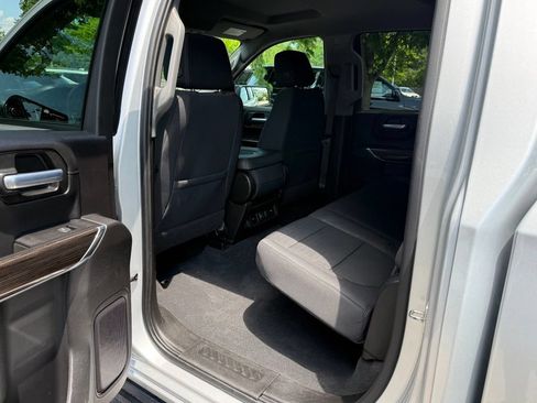 Used 2020 Chevrolet Silverado 1500 RST w/ RST Value Package AWD/4WD image 11