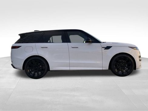 New 2026 Land Rover Range Rover Sport Dynamic SE image 4