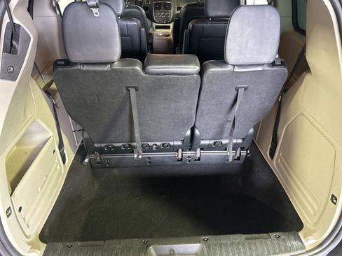 Used 2018 Dodge Grand Caravan SXT FWD image 7