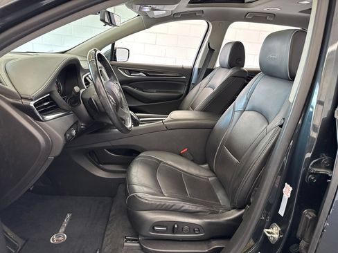 Used 2021 Buick Enclave Avenir w/ Avenir Technology Package AWD/4WD image 16