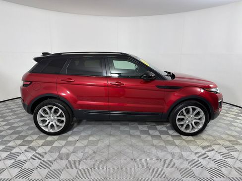 Used 2017 Land Rover Range Rover Evoque SE AWD/4WD image 4