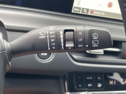 New 2026 Kia Seltos EX FWD image 35