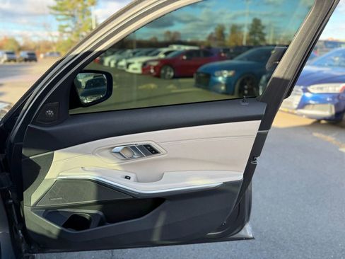 Used 2022 BMW M340i xDrive w/ Premium Package image 18