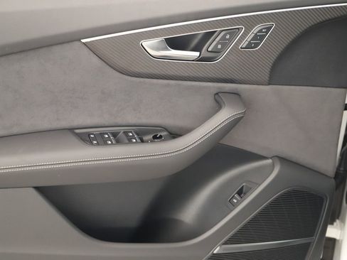 New 2026 Audi SQ8 Premium Plus image 23