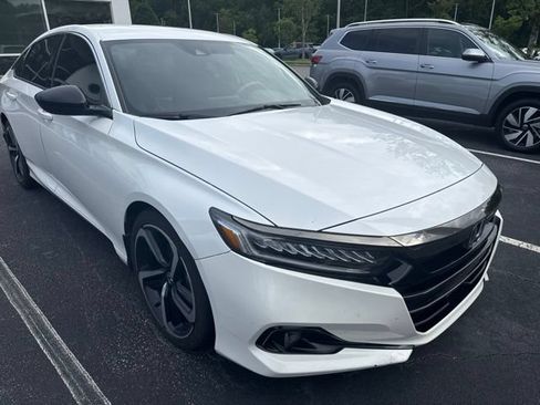 Used 2021 Honda Accord Sport image 4