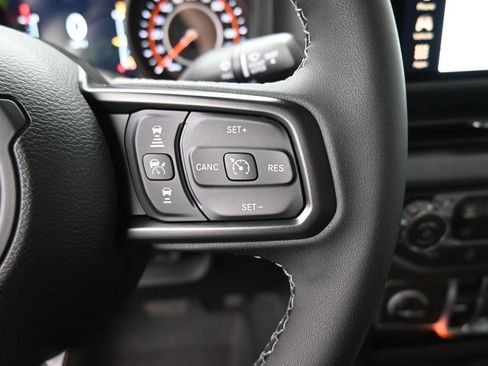 New 2026 Jeep Gladiator Sport AWD/4WD image 28