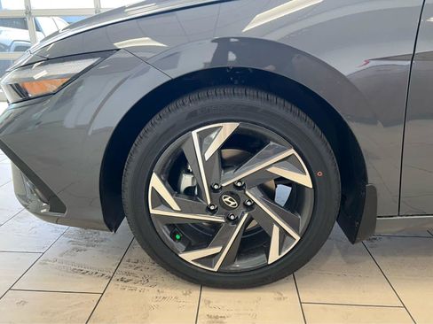 New 2026 Hyundai Elantra Limited FWD image 13