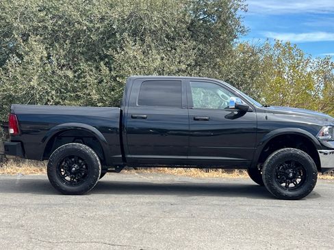 Used 2018 RAM 1500 Laramie AWD/4WD image 3