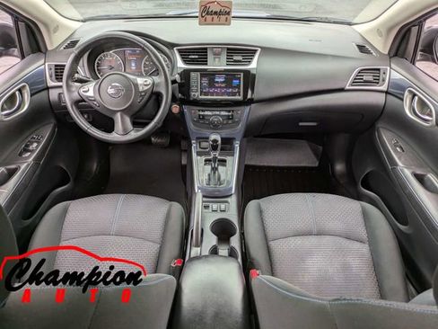 Used 2019 Nissan Sentra SR FWD image 17