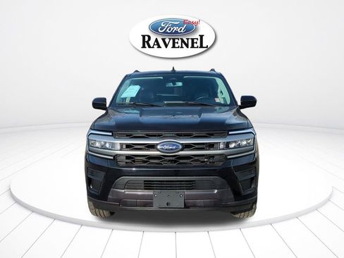 Used 2024 Ford Expedition Max XLT image 9