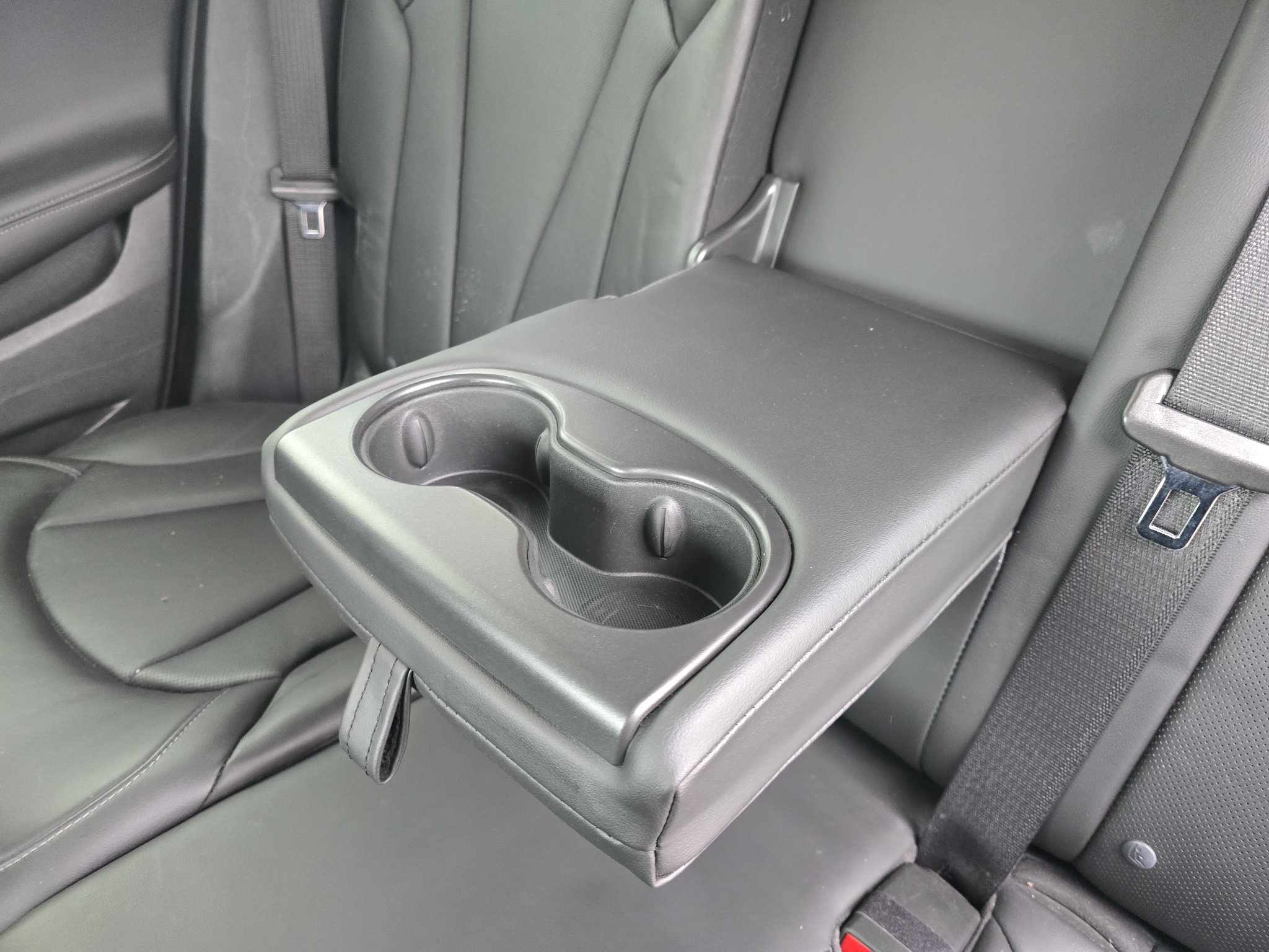 Used 2020 Buick Envision Essence AWD/4WD image 30