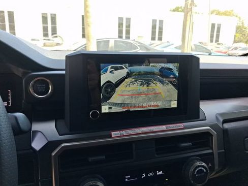 Used 2026 Toyota 4Runner SR5 AWD/4WD image 21